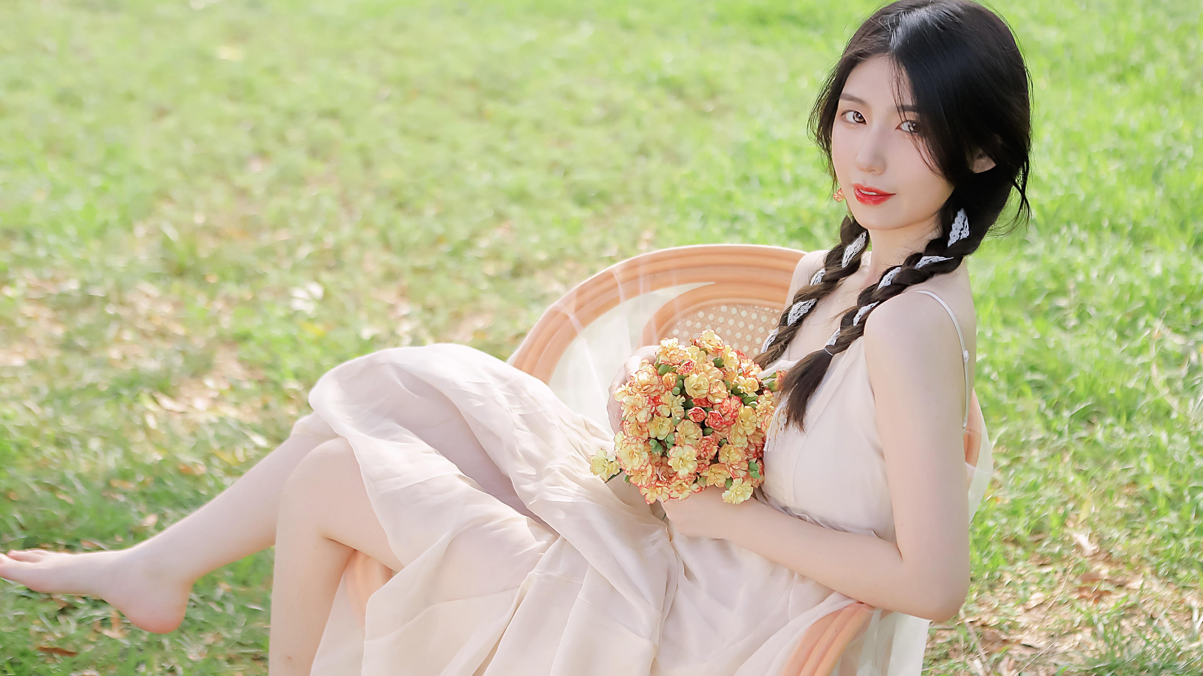 以色列空袭黎巴嫩东部致12死 真主党称其为“重大升级”